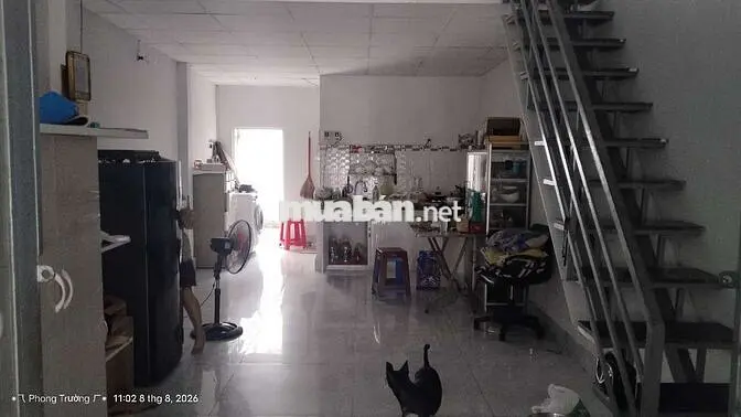 Nhà mặttiền 4❌20 nở hậu 5❌20 tiện vừa ở vừa kd buôn bán gần nhà thờ LQ