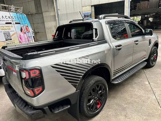 Ford Ranger Stormtrak 2024, bảo hành 2027, vay 75%