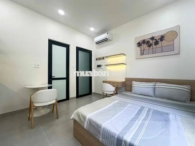 Căn hộ_Full nội thất_Cửa sổ to thoáng ánh sáng tự nhiên_phòng mới sạch