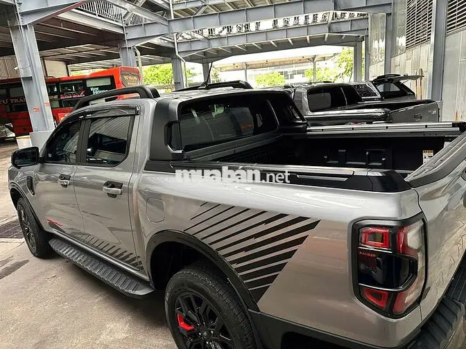 Ford Ranger Stormtrak 2024, bảo hành 2027, vay 75%
