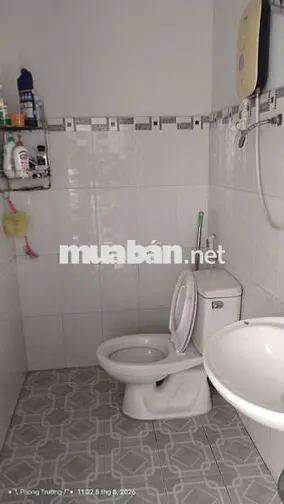 Nhà mặttiền 4❌20 nở hậu 5❌20 tiện vừa ở vừa kd buôn bán gần nhà thờ LQ