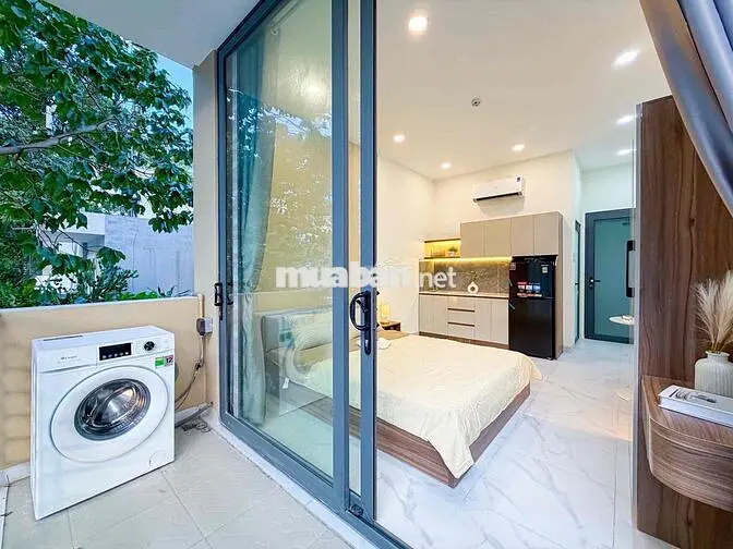 CHO THUÊ PHÒNG BAN CÔNG 30M2 - NỘI THẤT TIỆN NGHI NGAY TRUNG TÂM Q10
