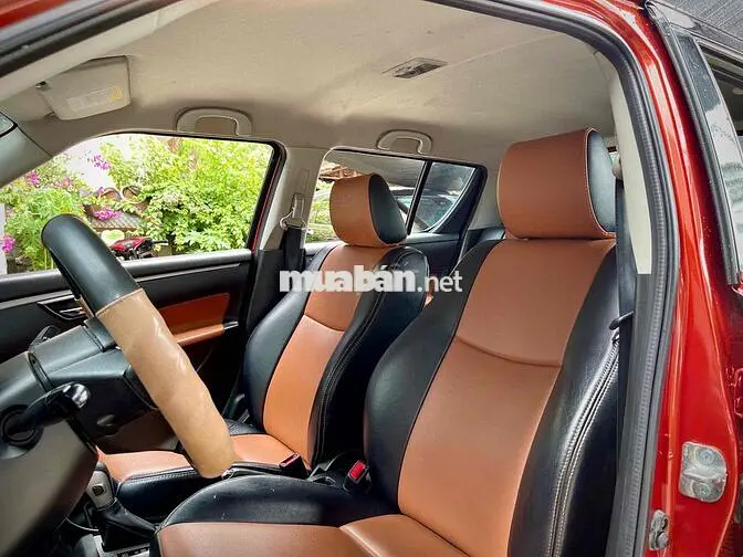 Suzuki Swift 2015 Tự động 130.000 km Đỏ