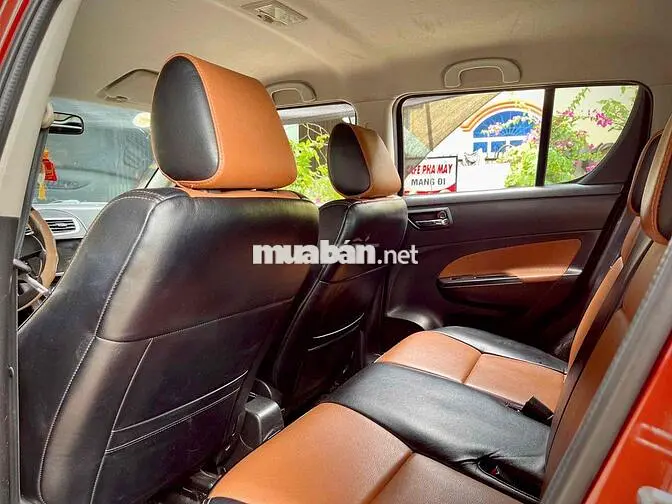 Suzuki Swift 2015 Tự động 130.000 km Đỏ
