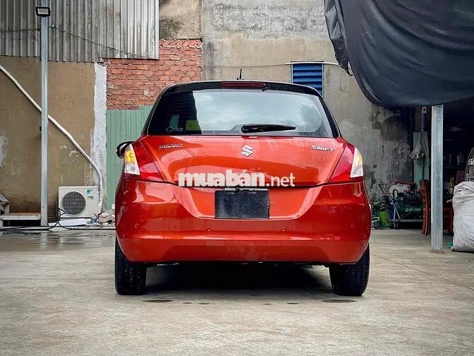 Suzuki Swift 2015 Tự động 130.000 km Đỏ