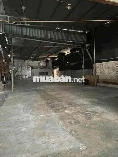 Cho thuê xưởng 500m2 gần ngã tư Đồi Mồi thích hợp kho chứa hàng