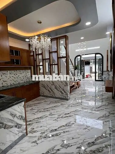 Nhà mặt tiền 4 phòng ngủ thoáng mát 1 nhà Bà Điểm Đường Phan Văn Hớn
