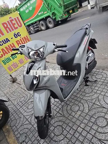 Vision 2024 bánh lớn.BS:59LA-22304,xe đẹp.áo keo
