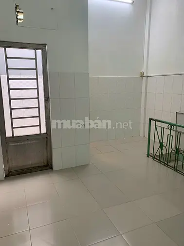 Nhà trọ 1 trệt 1 lầu 32m2 gần chợ và trường học nằm trong khu an ninh