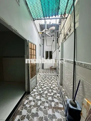 CHO THUÊ NHÀ NGUYÊN CĂN GẦN CHỢ THỦ ĐỨC 4PN DTSD 200M2 GIÁ CHỈ 12TR.