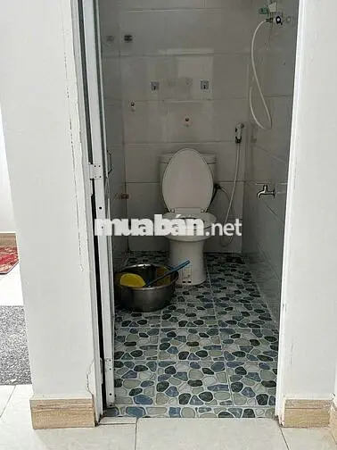 CHO THUÊ NHÀ NGUYÊN CĂN GẦN CHỢ THỦ ĐỨC 4PN DTSD 200M2 GIÁ CHỈ 12TR.