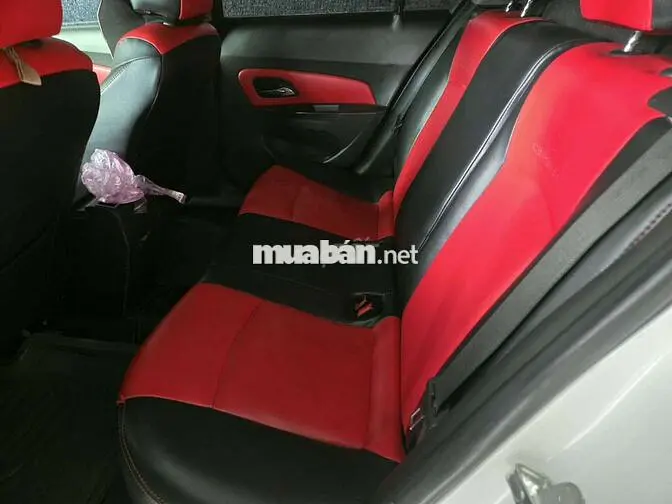 Chevrolet Cruze MT 2015 Số sàn Trắng