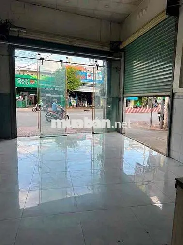 Cho thuê mặt bằng căn góc 2 mặt tiền Huỳnh Tấn Phát phường Tân Phú Quậ