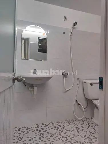 Nhà hẻm Trần Quang Khải dtsd 63m2 cho thuê nguyên căn