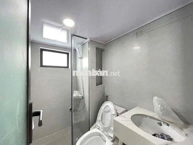 MỚI XÂY NGAY HUFLIT _ ĐẦY ĐỦ NỘI THẤT MỚI TINH _ NGUYỄN ẢNH THỦ
