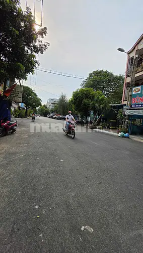 Nhà khu tennis Hoàng Long - 29/Lê Đức Thọ, P7, GV: 5 x 18, 15,3 tỷ