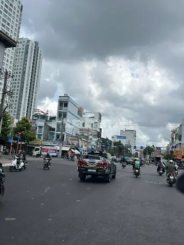 Giá ngộp,bán gấp nhà mặt tiền 4lau,Phạm Hùng,Q8,5.5x17m,thuê 40tr/th