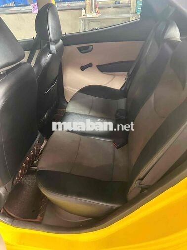 Hyundai Eon Số sàn Vàng 5 chỗ