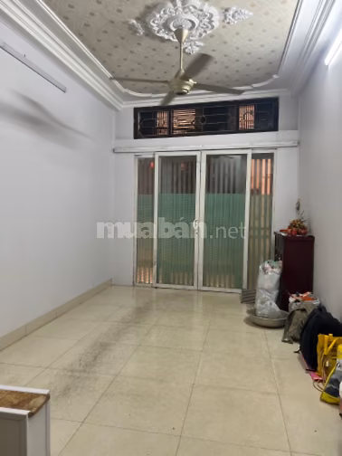 Cho thuê nguyên căn khu nguyễn chính,3ngu, 3vs khép kín, đủ đồ