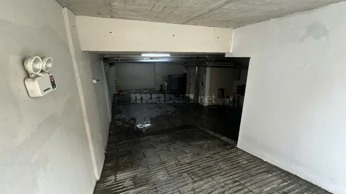 Cho thuê tòa nhà văn phòng 7 tầng, 112m², 1 hầm, mặt tiền đẹp Cát Lái 