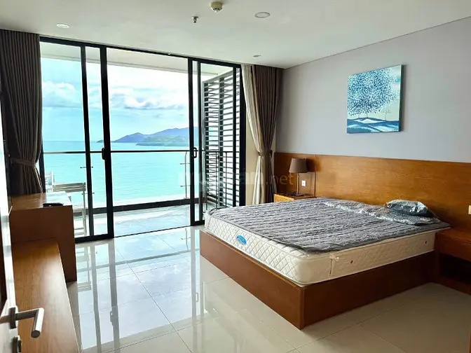 Bán căn hộ biển Maple Tầng Cao View Biển quảng trường biển Nha Trang 