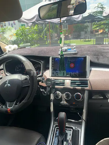 Bán xe Xpander Cross 2021 màu trắng