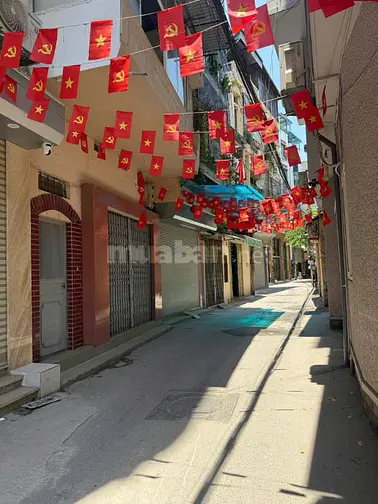 Bán nhà Trần Duy Hưng, 5 tầng 51m2, ngõ thông, gần phố lớn, ở luôn