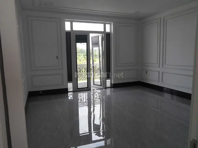 Nhà phố Sài Gòn 75m2 sổ hồng sẵn giá chỉ 1 tỷ 139 triệu.