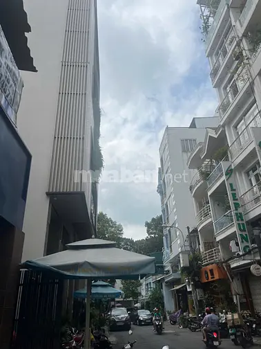 Bán nhà khu ẩm thực Q3 sát Tao Đàn & Metro