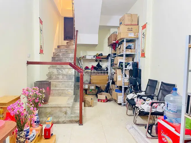 Nhà phố Phương Mai, phường Kim Liên 6 tầng giá nhỉnh 7 tỷ.