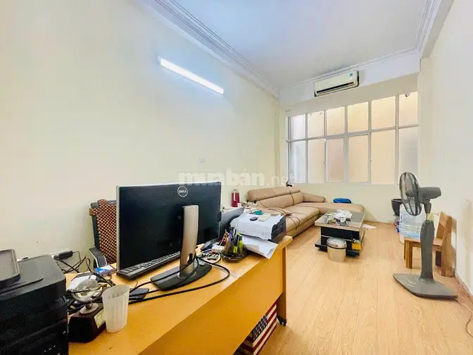 Nhà phố Phương Mai, phường Kim Liên 6 tầng giá nhỉnh 7 tỷ.