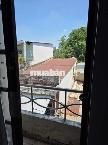 CHO NỮ THUÊ TRỌ NGAY ĐẦM SEN. Q11