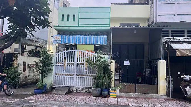 MT 33 CHU V AN P1 Q6 11 TỈ BẰNG GIÁ NGÂN HÀNG ĐỊNH GIÁ RẺ NHẤT 