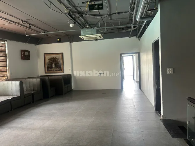 Cho thuê mặt bằng kinh doanh mặt đường Trương Công Giai và Giải Phóng