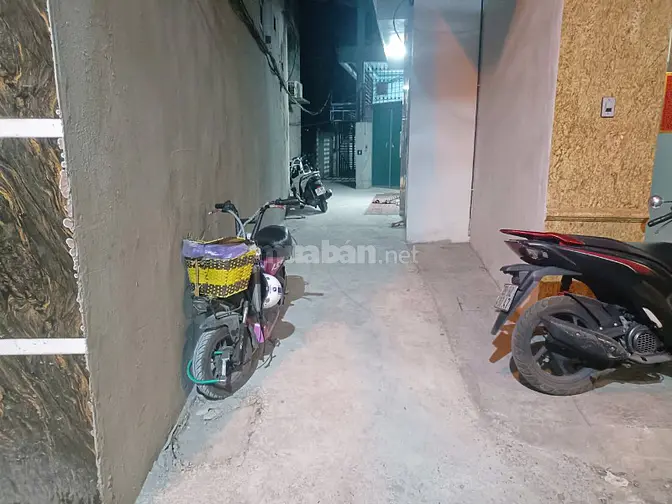 Cho thuê phòng trọ Ngõ 143 Nguyễn Chính, Cạnh Trường Gần Chợ