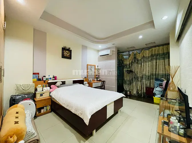 Mặt tiền 4 Tầng 80m2 ngay ĐH Huflit chợ Tân Bình, kinh doanh sầm uất