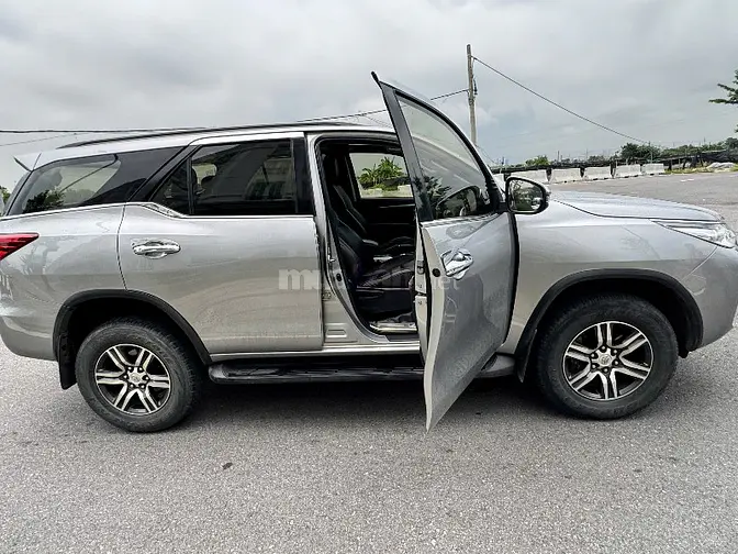 Fortuner nhập khẩu Indonexia số Tự Động máy Dầu 30/5 số hn
