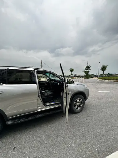 Fortuner nhập khẩu Indonexia số Tự Động máy Dầu 30/5 số hn