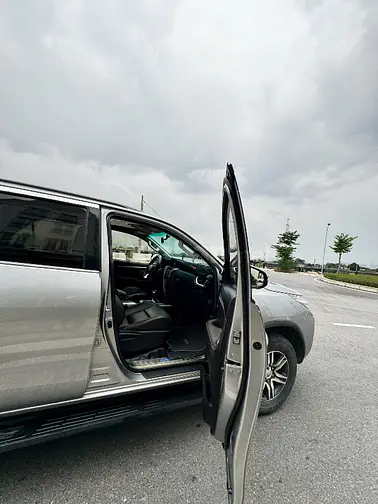 Fortuner nhập khẩu Indonexia số Tự Động máy Dầu 30/5 số hn