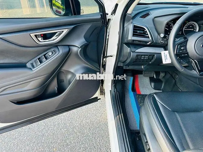 Subaru Forester 2.0i 2022 Trắng