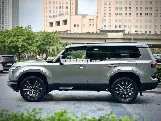 Lexus GX550 SUV Bạc Xe mới