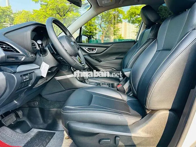 Subaru Forester 2.0i 2022 Trắng