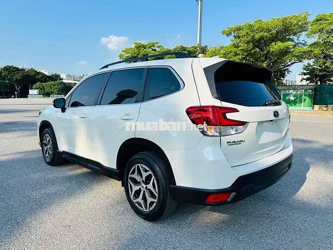 Subaru Forester 2.0i 2022 Trắng