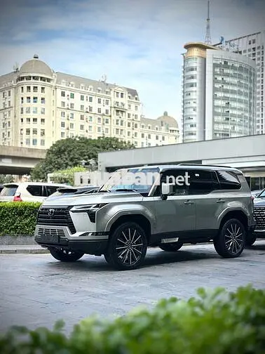 Lexus GX550 SUV Bạc Xe mới