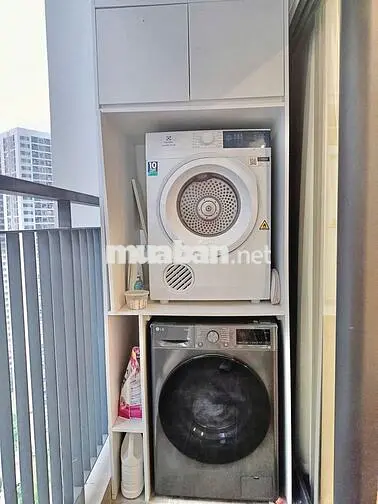 Bán căn hộ G3.2030 43m sola park Vinhomes Smart City