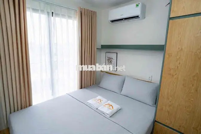 Căn hộ cao cấp ban công, full nội thất, máy hút mùi, máy giặt riêng