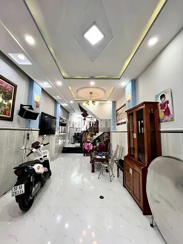 CĂN 1: BÁN NHÀ HẺM 3M (3 GÁC) HẬU GIANG, P.11, Q.1, 6,8 TỶ