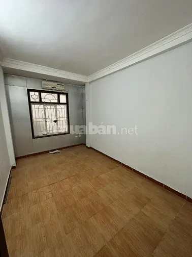 Cho thuê nhà 4 tầng địa chỉ: Số nhà 21/29/179 phố Vĩnh Hưng