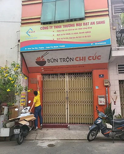 Nhà mặt tiền Trung Tâm tiện làm văn phòng , KD 