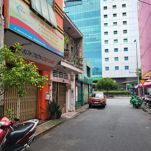 Nhà mặt tiền Trung Tâm tiện làm văn phòng , KD 